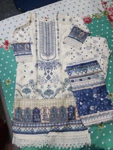 Elegant Cream & Blue Printed Salwar Kameez