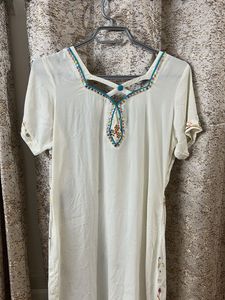 Elegant White Embroidered Salwar Kameez