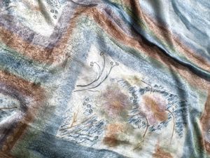 Vintage Style Crinkled Shree With Blouse