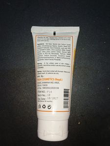 Yana Girl Dr. Pofie Fair Look Vitamin C Face Wash