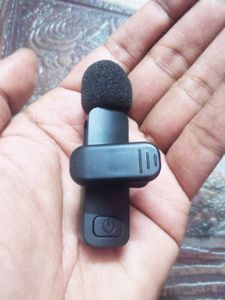NEW ONLY ONE TIME USED SMARS K-8 WIRELESS MIC