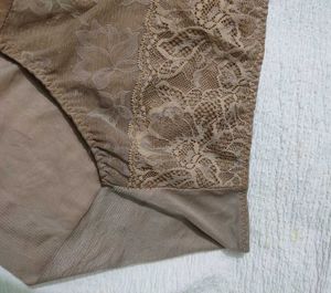 Lace Detail Briefs