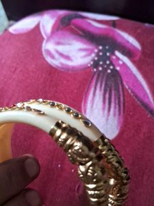 Elegant Bangle Set