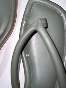 Madden Girl Olive Green Flip Flops - Size 37