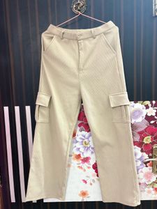 Women’s trousers