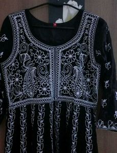 Black Embroidered Kurta