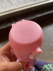 A Good Looking Peppa Pig Water Bottle