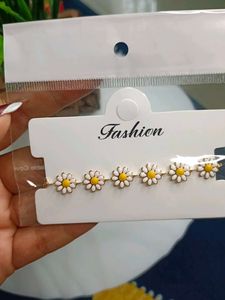 Daisy Chain Bracelet