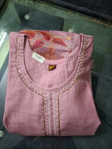 Elegant Pink Embroidered Kurta Set
