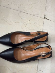 Black Office Pumps