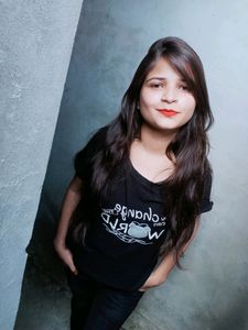 black top and jeans