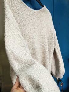 CUTE FLUFFLY SWEATER