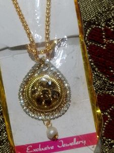 chain neckles