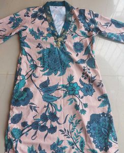 Ahalyaa Floral Kurta Set