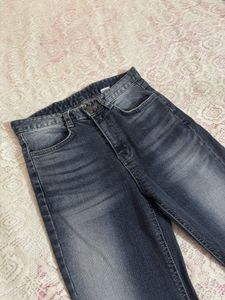 Flared/ Bootcut Jeans