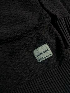 brown 🟤 Sweater j&amp;j