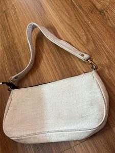 White Shoulder Bag