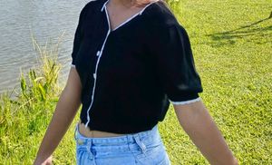 Black Cute Korean Crop Top
