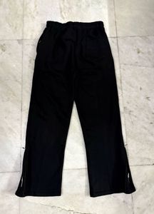 Under Armour Black Bootcut Sweatpants L(32)