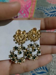Set Of 4 Stud Earrings 💓