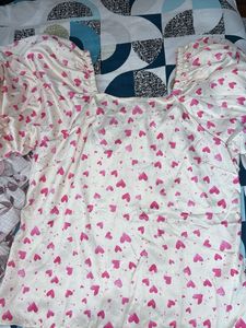 Heart Print Puff Sleeve Top
