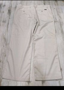 sc2047 Edgar Beggy Pants size 40