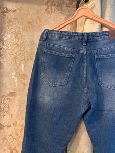 Ripped High Waist Jeans