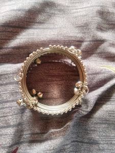 Silver Tone Bangle Set