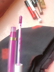 This is MYGLAMM Lipstick