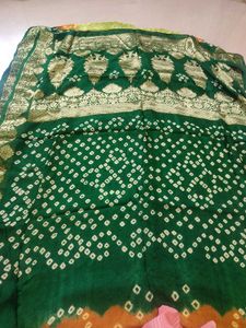 Bandhani Saree