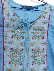 New 💙 Tunic Tops