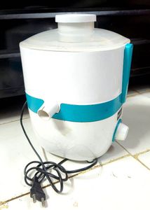Mango Vintage Juicer