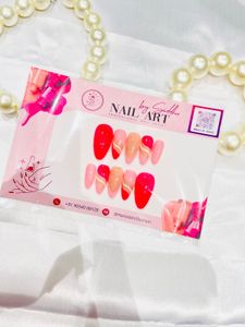 Press-On Nail Art Sets
