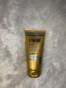 Lakme Perfect Radiance Facewash