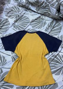 Lucky Graphic Tee fitted