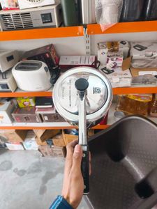 Bajaj New Shakti 2L, 3L Cooker Combo