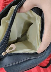 SHAMRIZ sling bag !!