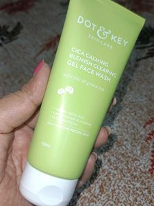 Dot & Key Cica facewash