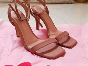 Nude Square Toe Stilletos Heels
