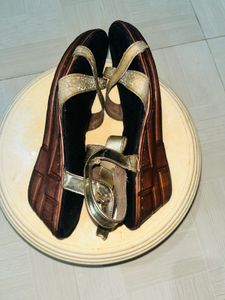 Chic Gold Glitter Strap Flat Sandals