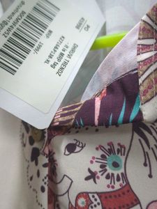 It&#39;s A New Printed cord-set. Not Fitting In Me.