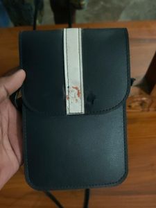 Black mobile sling bag