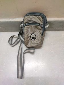 Mobile sling bagPouch