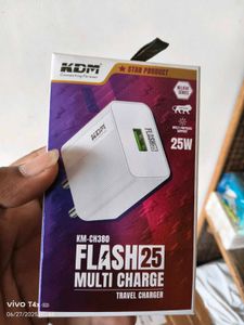 KDM Flash 25 Travel Charger