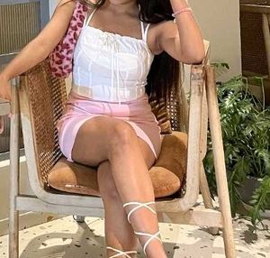 Pink skirt