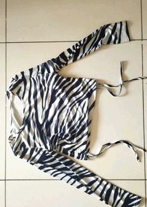 URBANIC ZEBRA PRINT TOP