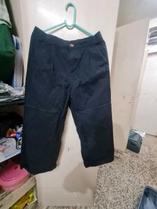 Capri Pants - Comfortable &amp; Versatile