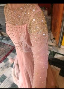 30% Discount Offer. New Static Luxury Gown
