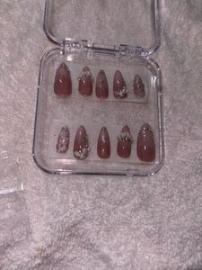Press-On Nail Set