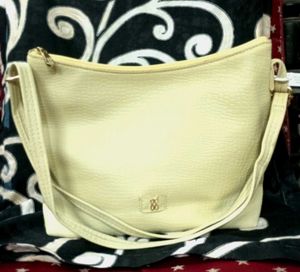 BRAND-NEW CROC TEXTURED HANDBAG